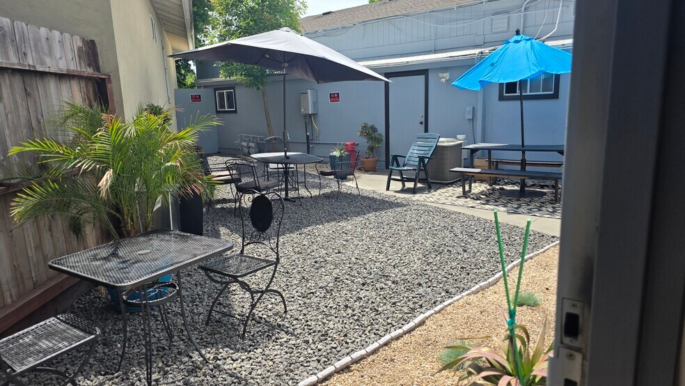 More Photos Of 600-608 Mendocino Ave, Santa Rosa Storefront Retail Office For Lease