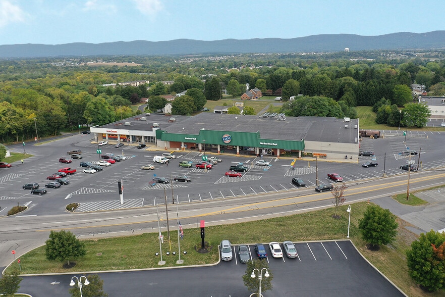 More Photos Of 1706 Spring Rd, Carlisle Unknown For Lease