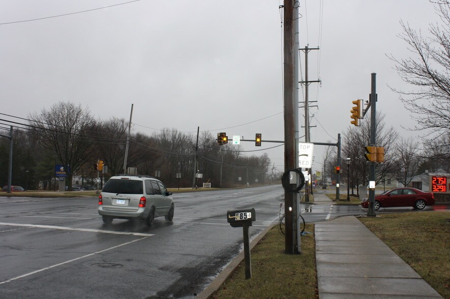 More Photos Of 5870 Easton Rd, Plumsteadville Unknown For Lease