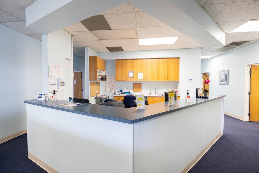 More Photos Of 729 Sunrise Ave, Roseville Medical For Lease