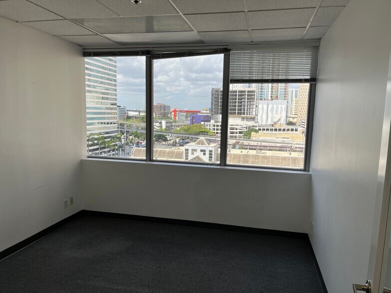 More Photos Of 150 SE 2nd Ave, Miami Coworking Space