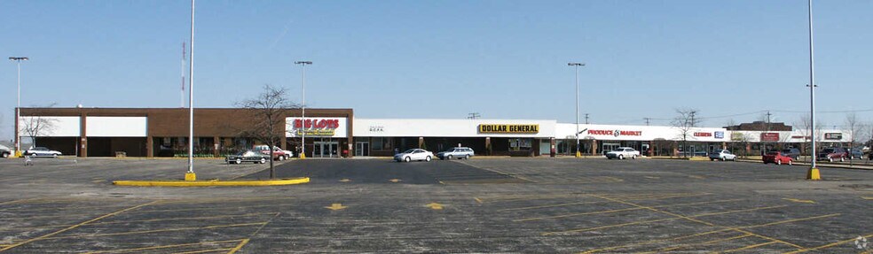 More Photos Of 308-400 Rollins Rd, Round Lake Beach Unknown For Lease