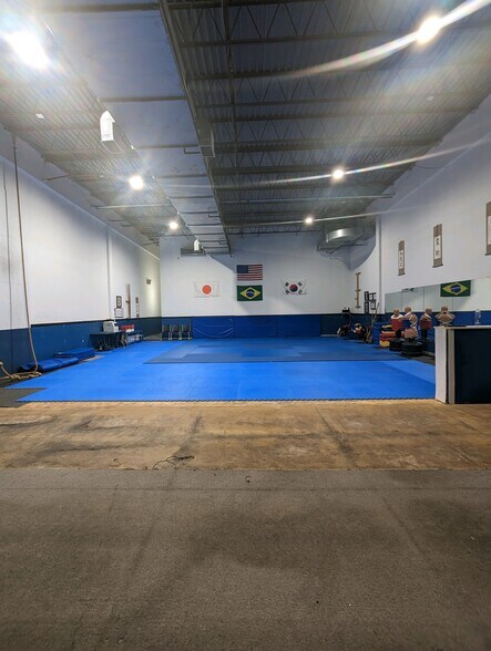 Primary Photo Of 4225 Brookfield Corporate Drive Dr, Chantilly Industrial For Lease