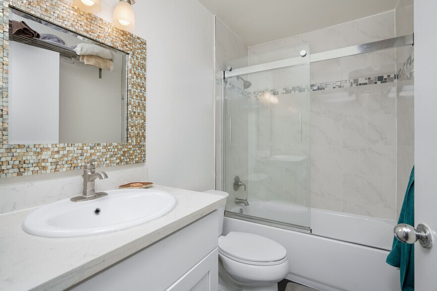 More Photos Of 712 Pacific St, Santa Monica Apartments For Sale