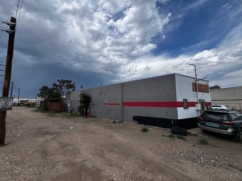 More Photos Of 201 S Navajo St, Denver Auto Repair For Sale