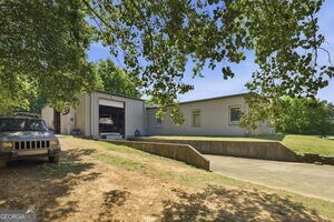 More Photos Of 4433 Old Summerville Rd, Armuchee Light Manufacturing For Sale