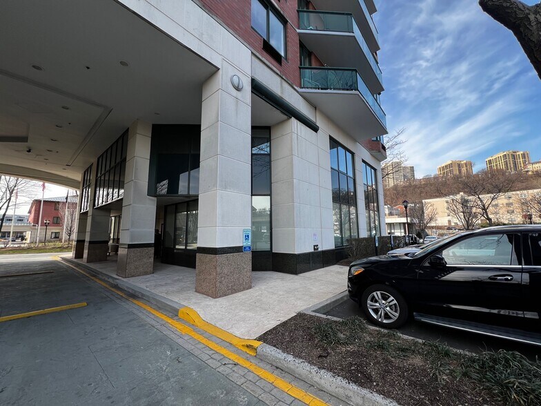 More Photos Of 100 Tower Dr, Edgewater Apartments For Lease