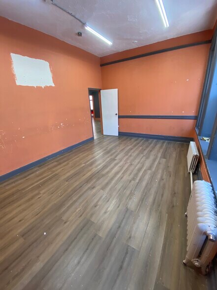 More Photos Of 370 E 149th St, Bronx Office For Lease