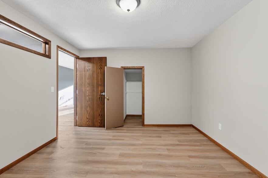 More Photos Of 407 Vermillion St, Hastings Office For Sale