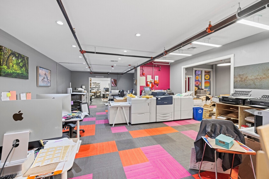 More Photos Of 105 1st St, Langley Storefront Retail Residential For Sale