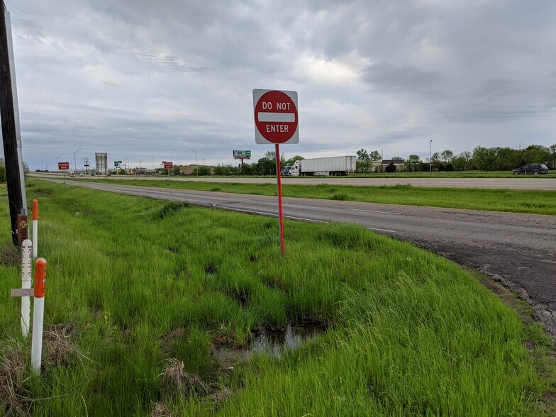 More Photos Of TBD South Interstate 45, Ennis Land For Sale