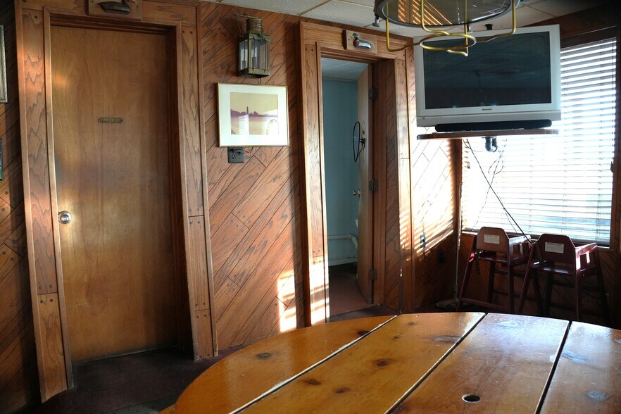 More Photos Of 7707 Dyke Rd, Fair Haven Sports And Entertainment For Sale