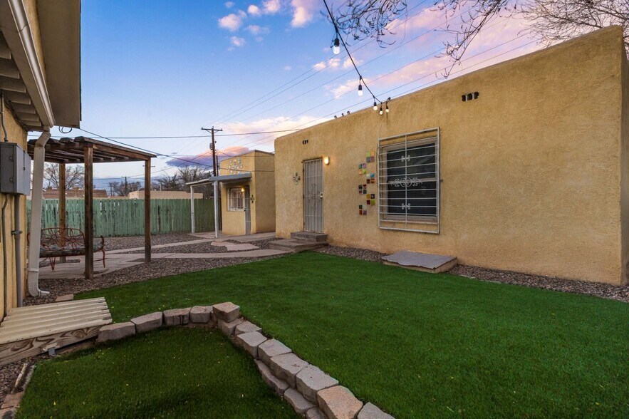 More Photos Of 220 Princeton Dr, Albuquerque Apartments For Sale