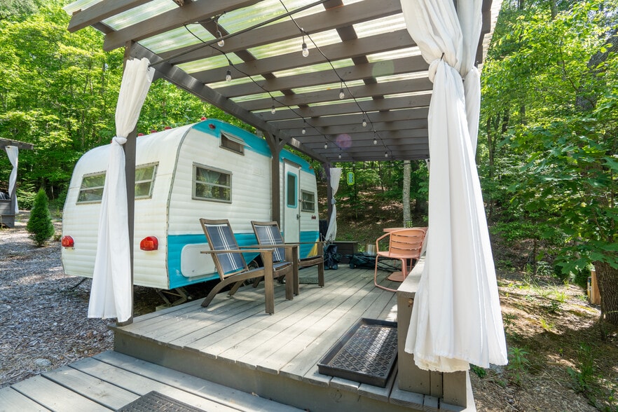 More Photos Of 38 Camp Ultima Blvd, Franklin Hospitality For Sale