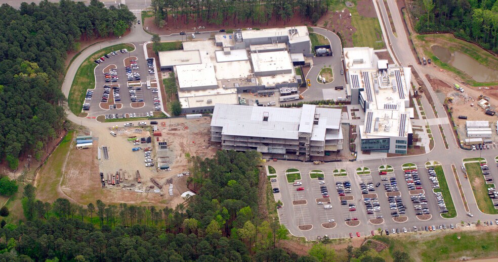 More Photos Of 8 Davis Dr, Durham Office For Lease