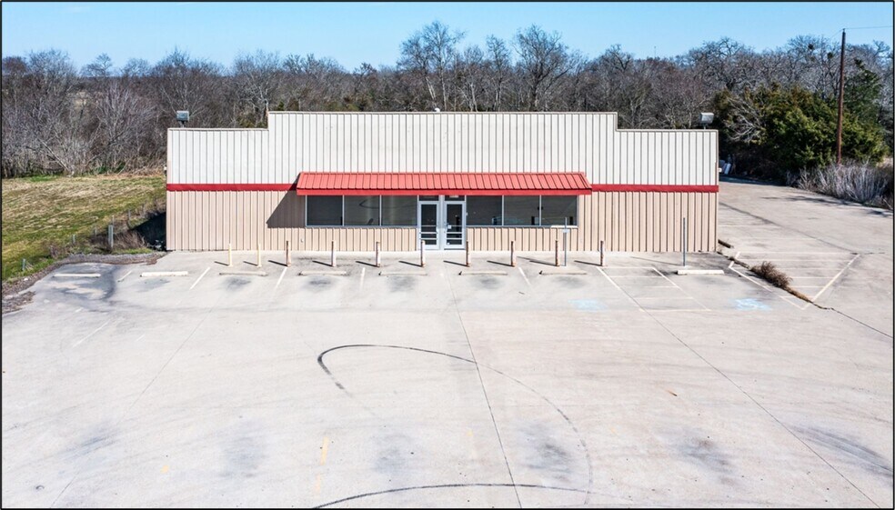 More Photos Of 15574 Highway 30, Anderson Freestanding For Sale