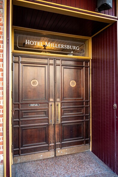 More Photos Of 35 W Jackson St, Millersburg Hotel For Sale