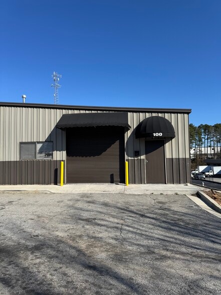 More Photos Of 4566 Lewis Rd, Stone Mountain Light Distribution For Lease
