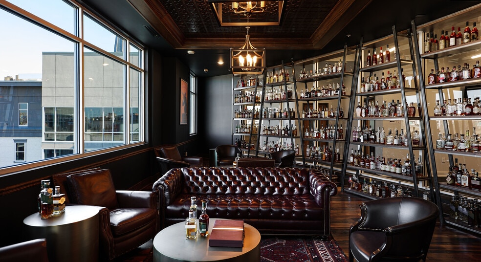 More Photos Of 552 E Market St, Louisville Office For Lease