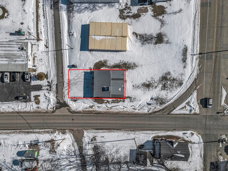 More Photos Of 700 Waters St, Carrollton Freestanding For Sale