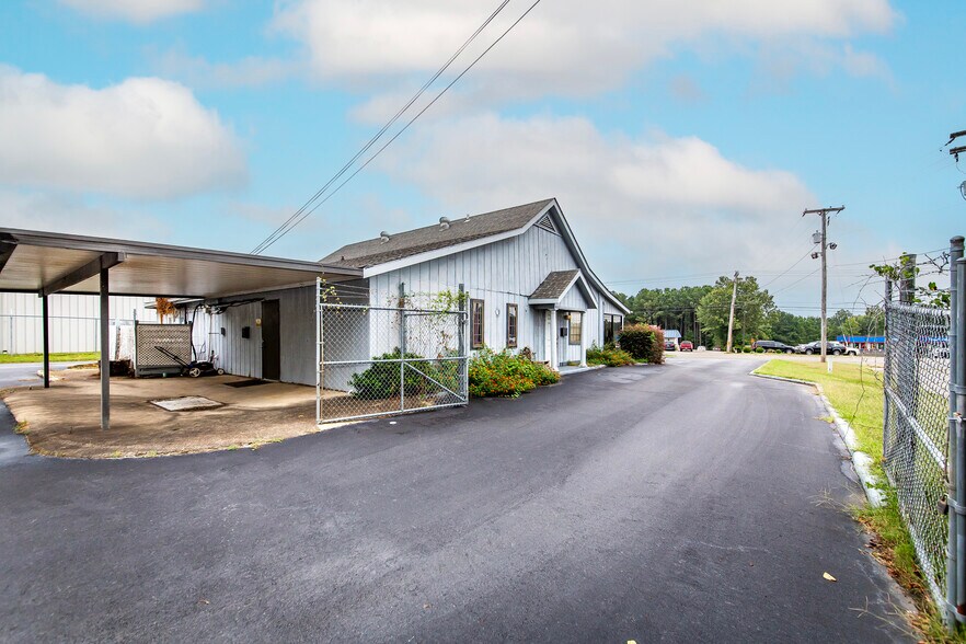 More Photos Of 2911 Pine St, Arkadelphia Medical For Sale