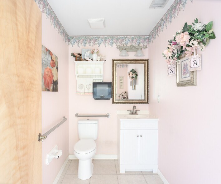 More Photos Of 3710-3740 Curtis Blvd, Port Saint John Medical For Sale