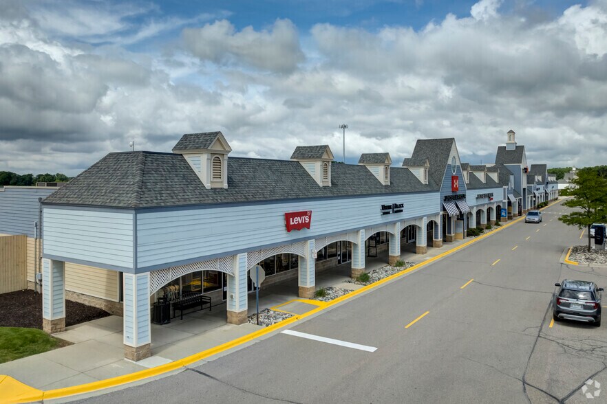 More Photos Of 1475 N Burkhart Rd, Howell Unknown For Lease