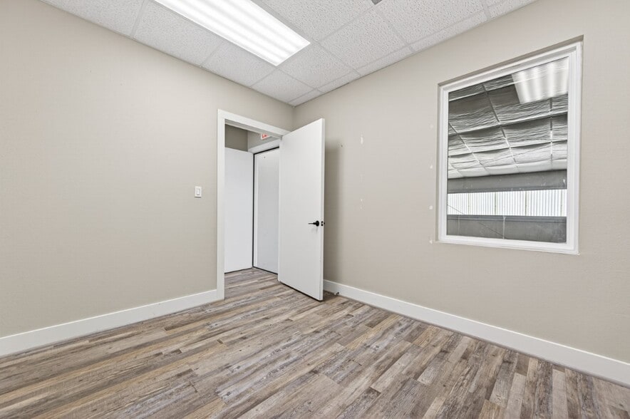 More Photos Of 32411 Tamina Rd, Magnolia Unknown For Lease