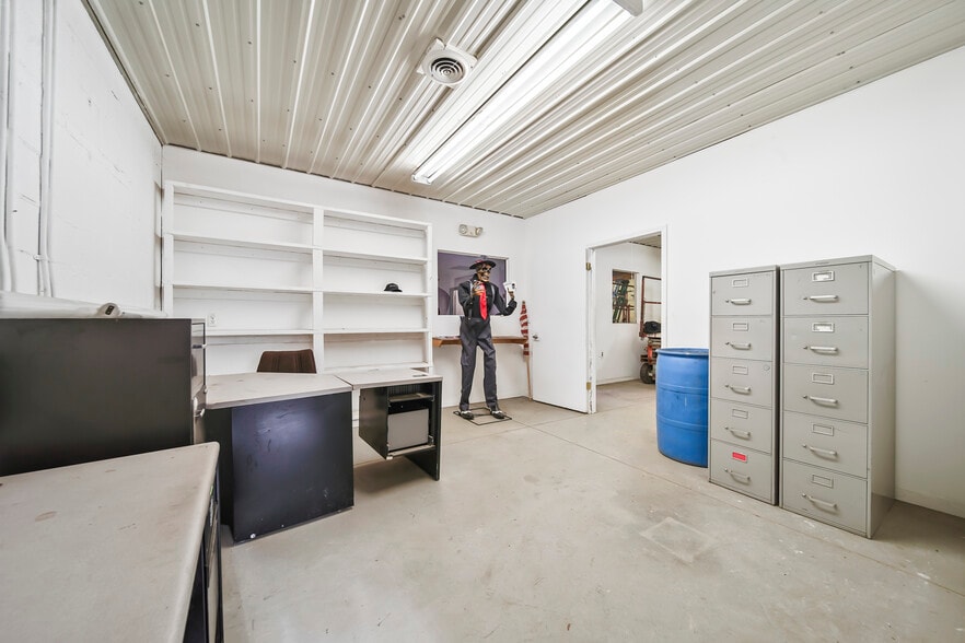 More Photos Of 105 S Ortonville Rd, Ortonville Freestanding For Sale