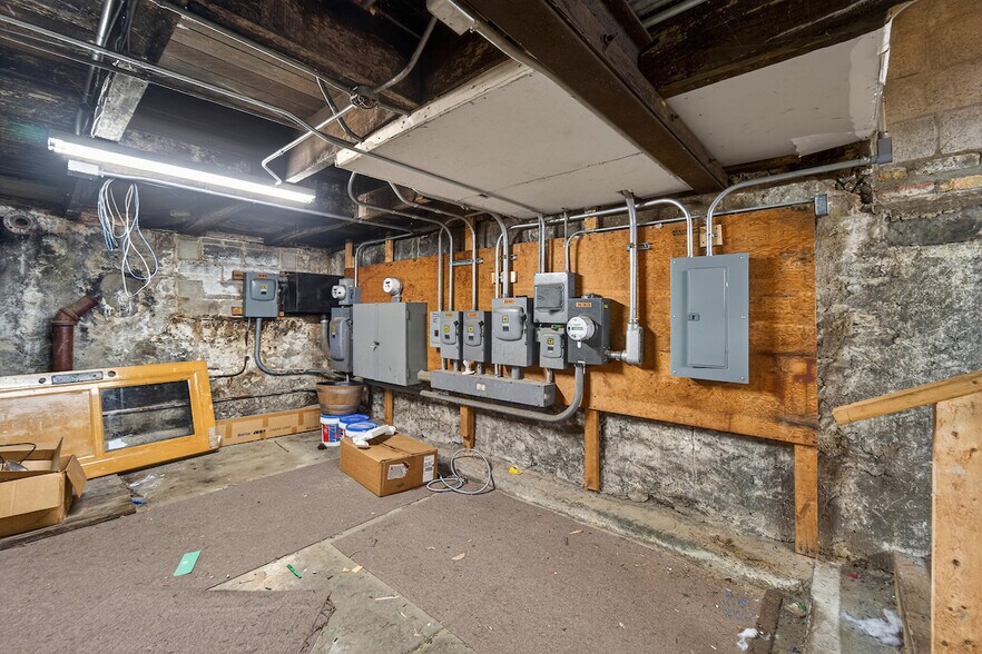 More Photos Of 510 College Ave, Racine Storefront Retail Office For Sale