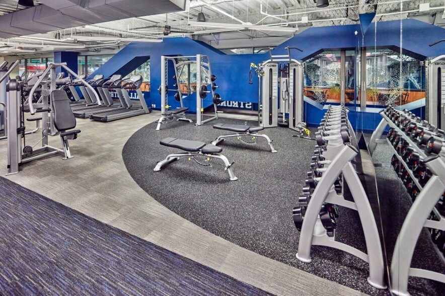 More Photos Of 1201 Elm St, Dallas Office For Lease