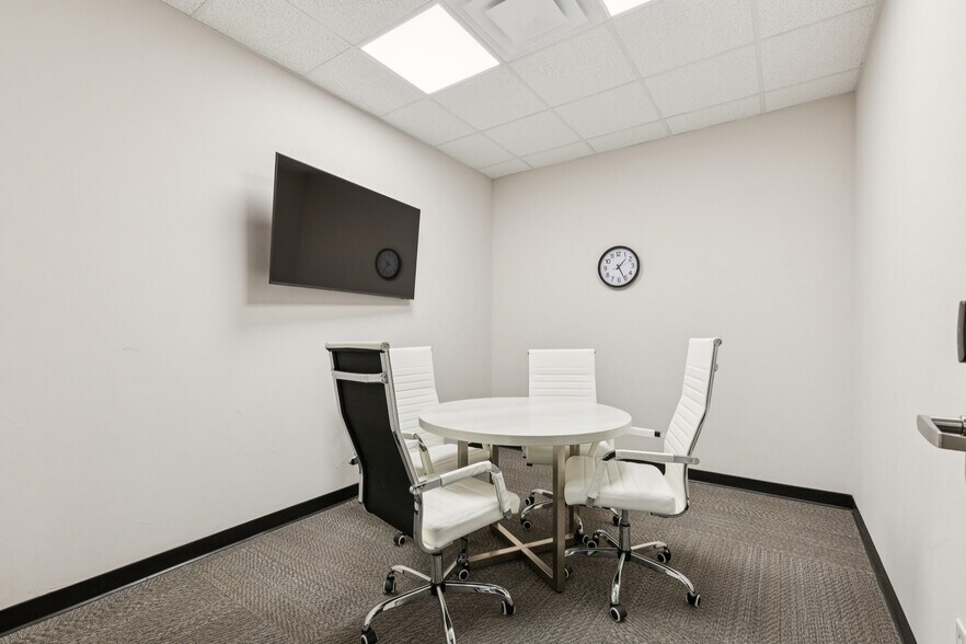 More Photos Of 4320 N Belt Line Rd, Irving Coworking Space