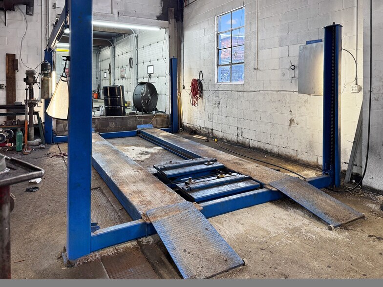 More Photos Of 3804 Francis St, New Castle Specialty For Sale