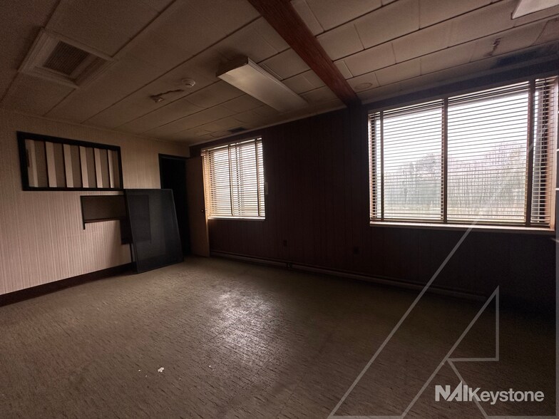 More Photos Of 64 Morgantown Rd, Reading Industrial For Sale