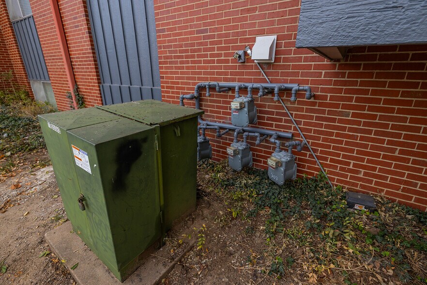 More Photos Of 2520 E Lincoln St, Wichita Apartments For Sale