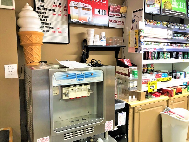 More Photos Of 10490 Beals Chapel Rd, Lenoir City Convenience Store For Sale