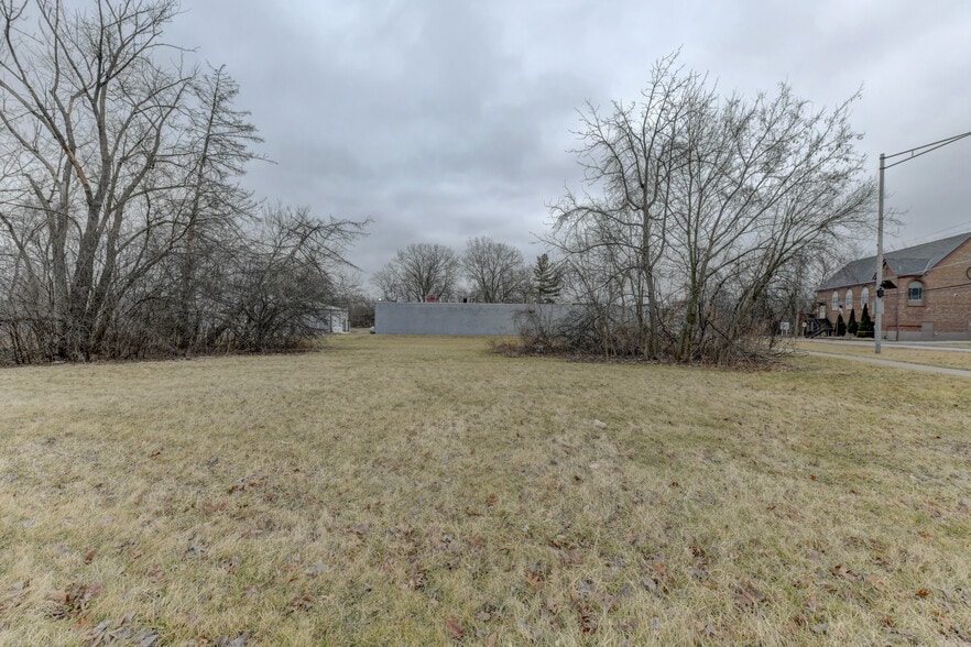 More Photos Of 135 E Main St, Glenwood General Retail For Sale