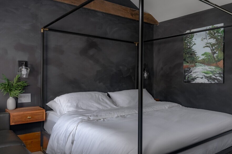 More Photos Of 182 Woodberry Rd Sw, Meadows Of Dan Hotel For Sale
