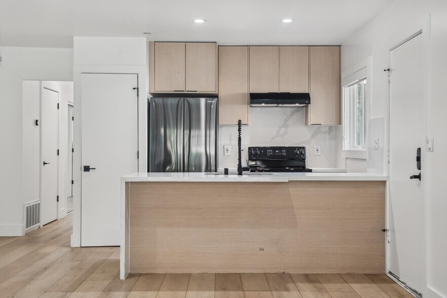 More Photos Of 19 Knoll Ln, Mill Valley Apartments For Sale