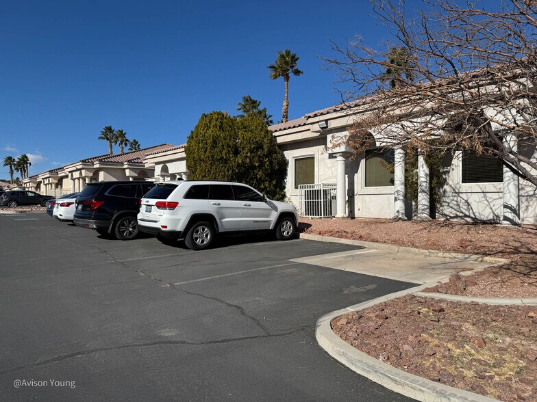 More Photos Of 5852 S Pecos Rd, Las Vegas Office For Sale