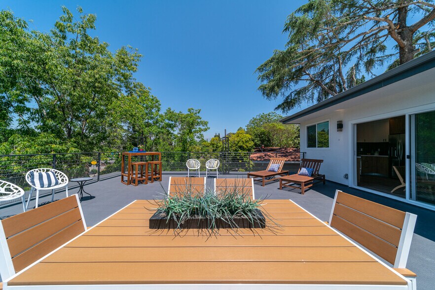 More Photos Of 3305-3309 Primera Ave, Los Angeles Apartments For Sale