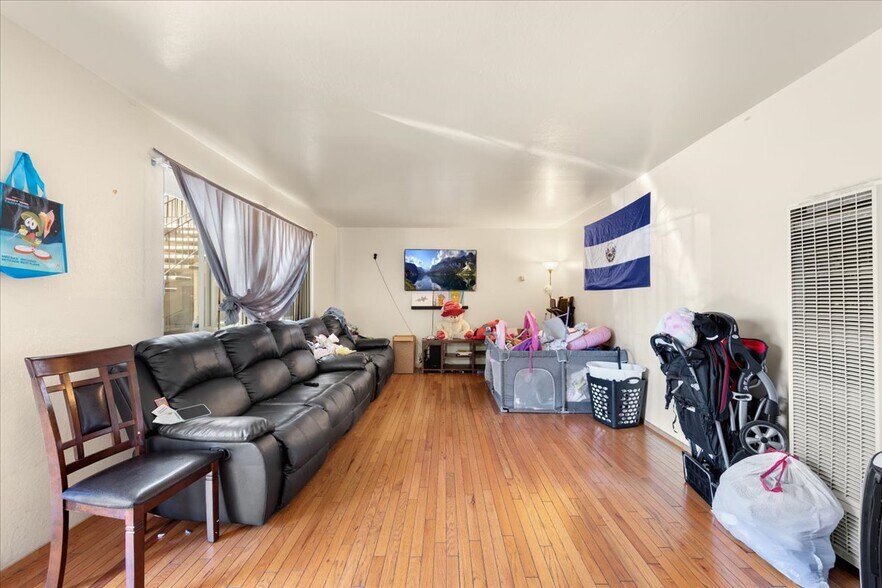 More Photos Of 236 Haas Ave, San Leandro Apartments For Sale
