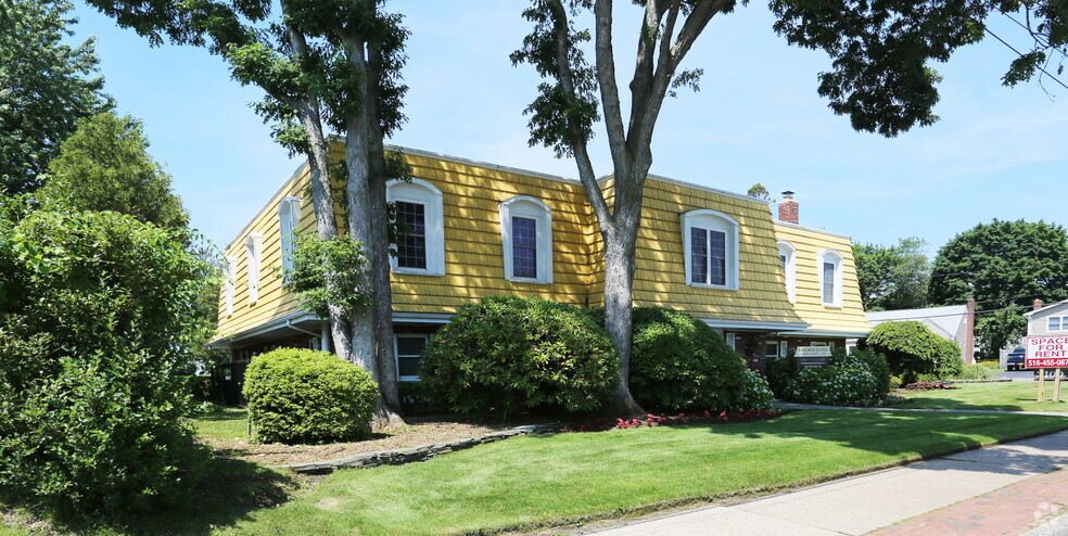 More Photos Of 2100 Deer Park Ave, Deer Park Office For Lease