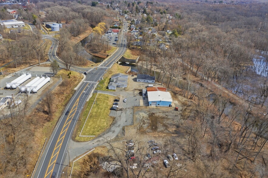 More Photos Of 14 Easthampton Rd, Northampton Warehouse For Lease