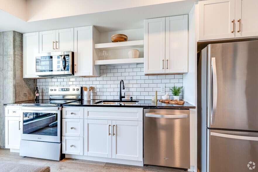 More Photos Of 615 S 8th St, Minneapolis Apartments For Lease