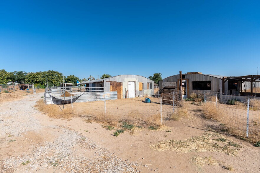 More Photos Of 43254 52nd St W, Lancaster Apartments For Sale