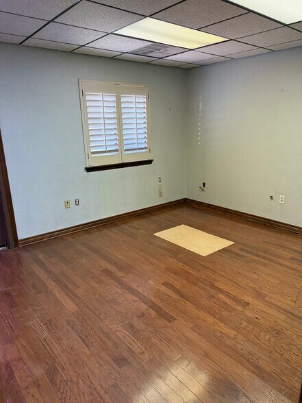 More Photos Of 11317 S Western Ave, Oklahoma City Medical For Lease
