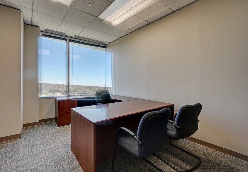 More Photos Of 4171 Essen Ln, Baton Rouge Office For Lease