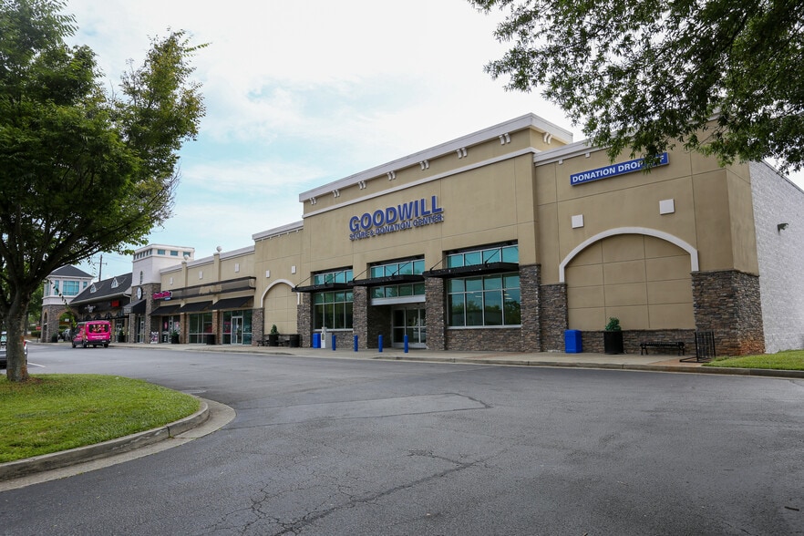 More Photos Of 10779 Alpharetta Hwy, Roswell Unknown For Lease