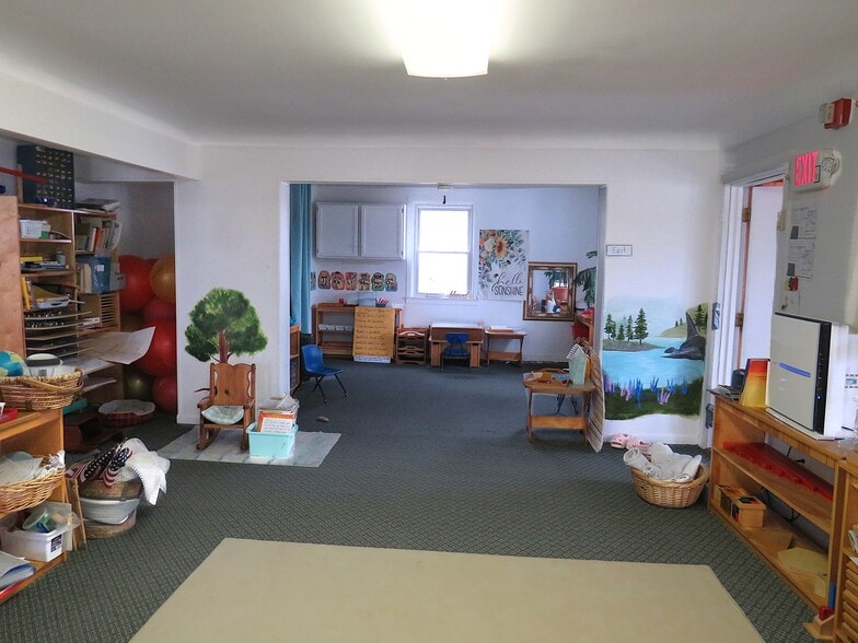 More Photos Of 8622 Dixie Hwy, Fair Haven Flex For Sale